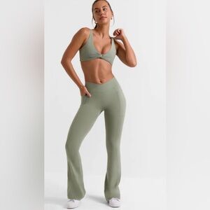 BO + Tee  Flare Matching Set